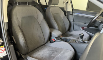 
Volkswagen Golf 8 2.0 TDi SCR Style full									