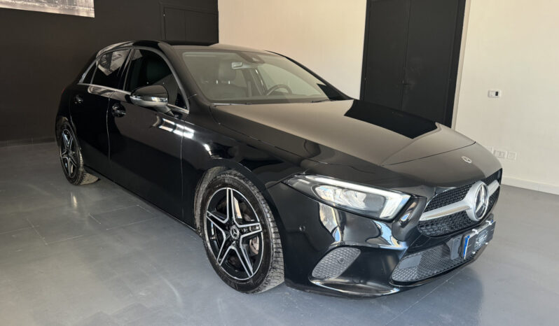 
Mercedes-Benz Classe A 180D Auto full									