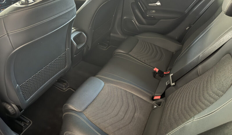 
Mercedes-Benz Classe A 180D Auto full									