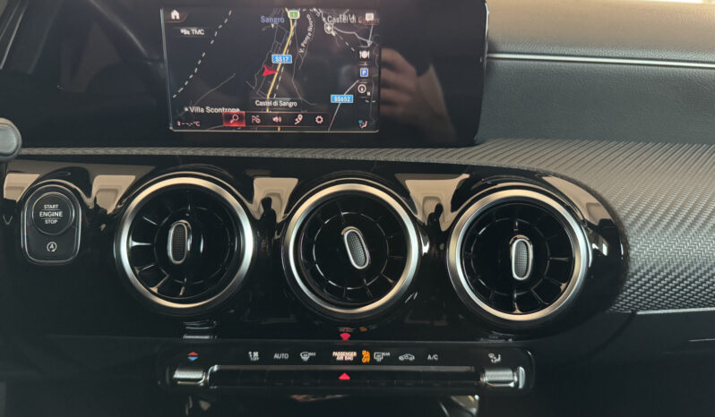 
Mercedes-Benz Classe A 180D Auto full									