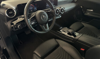 
Mercedes-Benz Classe A 180D Auto full									