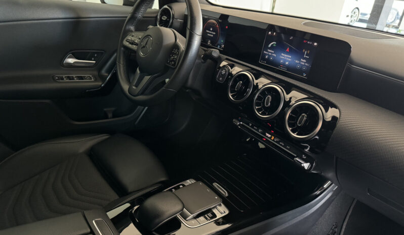 
Mercedes-Benz Classe A 180D Auto full									