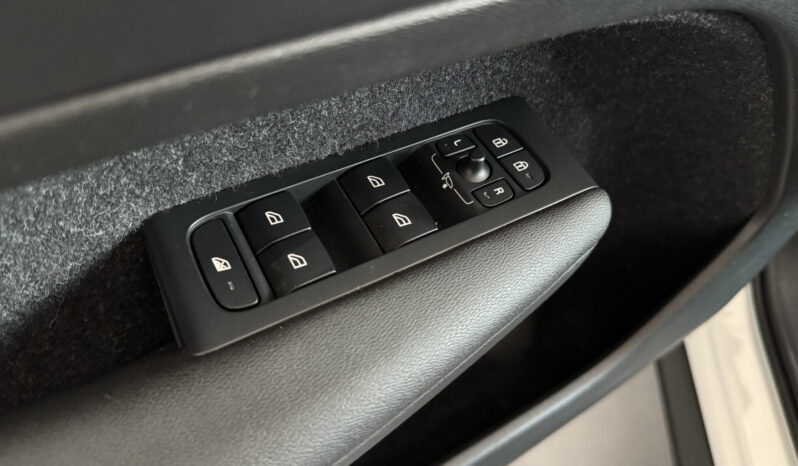 
Volvo XC40 D3 GearTronic 2.0 full									