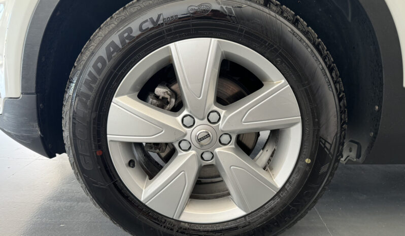 
Volvo XC40 D3 GearTronic 2.0 full									