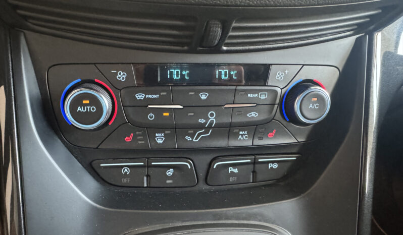 
Ford Kuga St-Line 1.5 TDCi full									