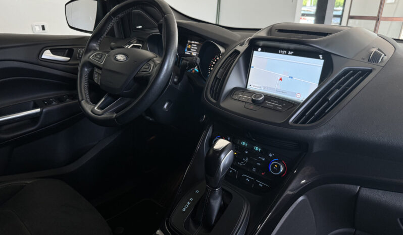 
Ford Kuga St-Line 1.5 TDCi full									