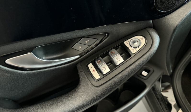 
Mercedes-Benz GLC Coupé 250D 4Matic full									