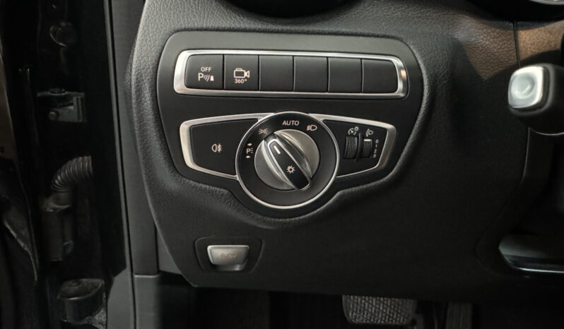 
Mercedes-Benz GLC Coupé 250D 4Matic full									