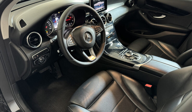 
Mercedes-Benz GLC Coupé 250D 4Matic full									