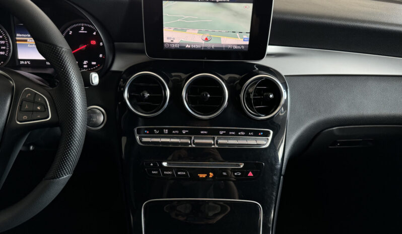 
Mercedes-Benz GLC Coupé 250D 4Matic full									