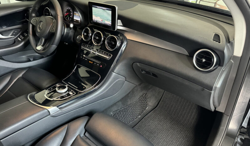 
Mercedes-Benz GLC Coupé 250D 4Matic full									