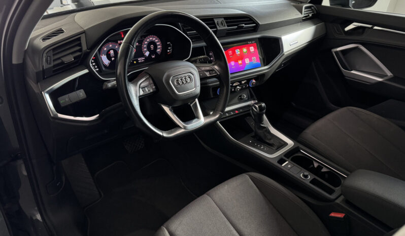 
Audi Q3 TDi Quattro 2.0 full									