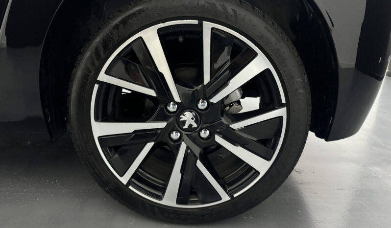 
Peugeot 208 BlueHDI 100 S&S Active full									