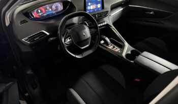 
Peugeot 3008 Blue HDi 130 CV full									