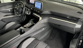 
Peugeot 3008 Blue HDi 130 CV full									