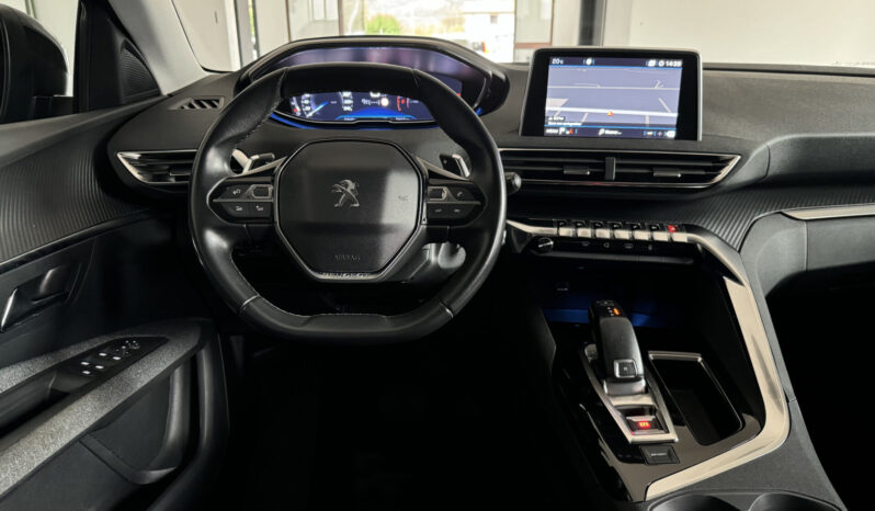 
Peugeot 3008 Blue HDi 130 CV full									