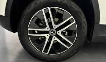 
Mercedes Benz GLA 200d Automatic Sport full									