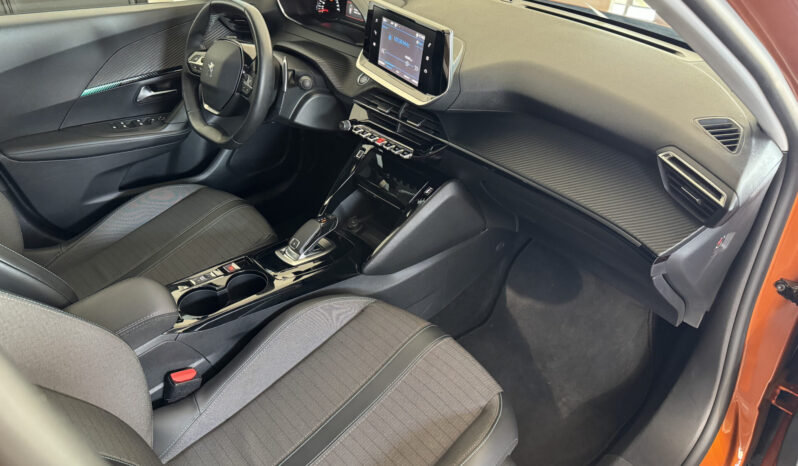 
Peugeot 2008 BlueHDi Allure-2021 full									