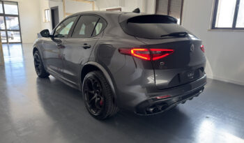 
Alfa Romeo Stelvio Quadrifoglio 2.9 V6 510CV full									