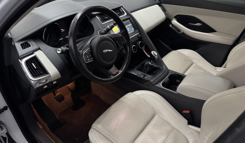 
Jaguar E-Pace 2.0D 150CV full									