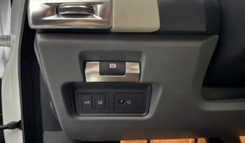 
Jaguar E-Pace 2.0D 150CV full									