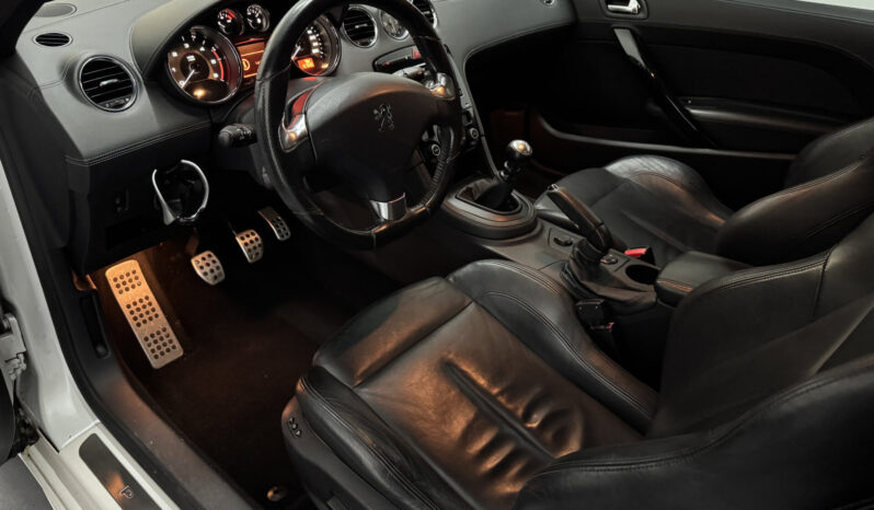 
Peugeot RCZ 2.0 HDi 163CV full									