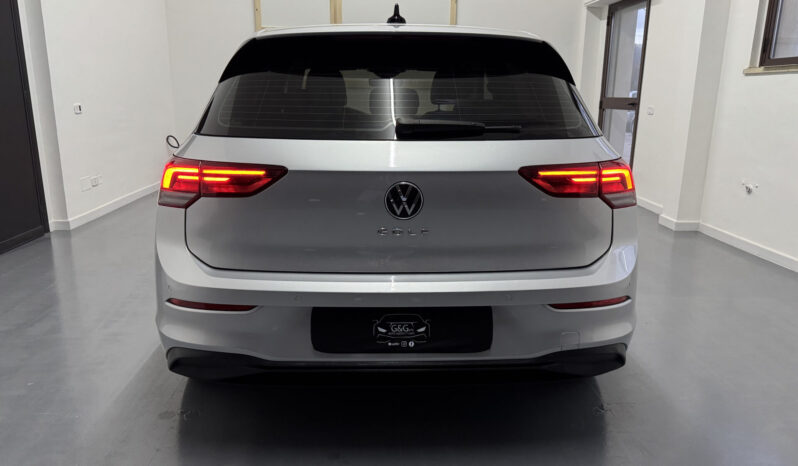 
Volkswagen Golf 8 2.0 TDi full									