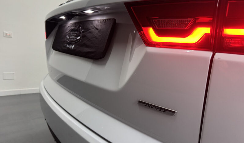 
Jaguar E-Pace 2.0D 150CV full									