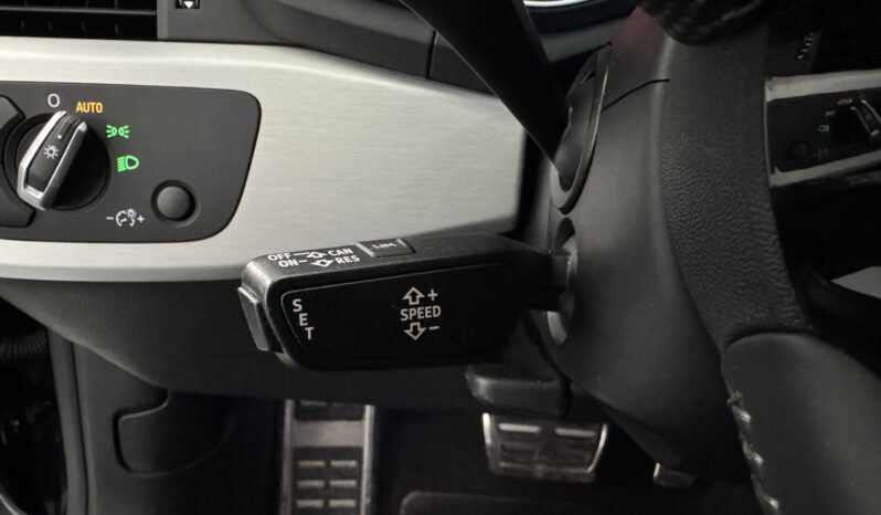 
Audi A5 SPB 2.0 Quattro S-Line full									