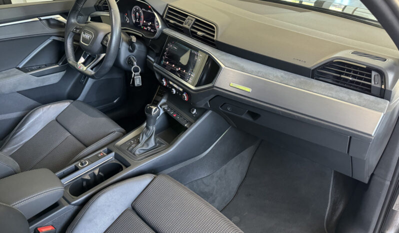 
Audi Q3 Sportback S-Line S Tronic full									