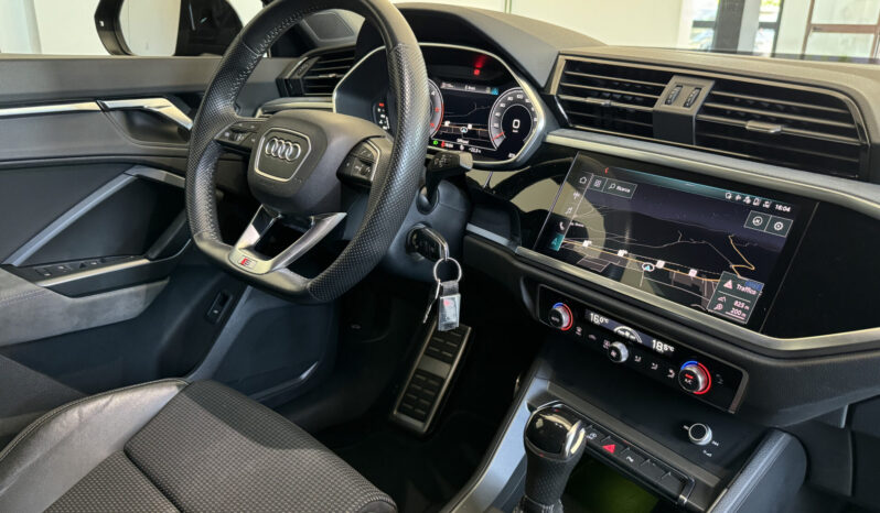 
Audi Q3 Sportback S-Line S Tronic full									