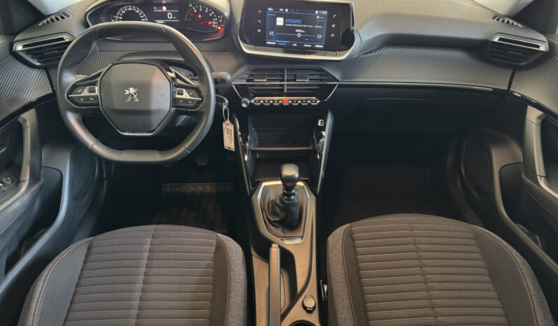 
Peugeot 2008 PureTech Active Pack full									