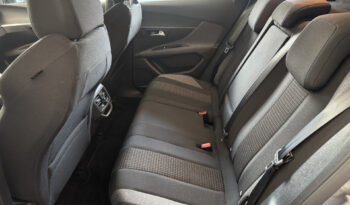 
Peugeot 3008 BlueHDi Eat8 Active Pack full									