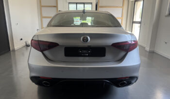 
Alfa Romeo Giulia 2.2 TD Q4 Veloce full									