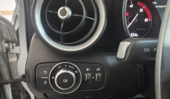 
Alfa Romeo Giulia 2.2 TD Q4 Veloce full									