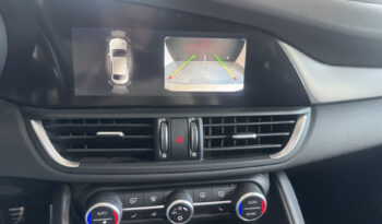 
Alfa Romeo Giulia 2.2 TD Q4 Veloce full									