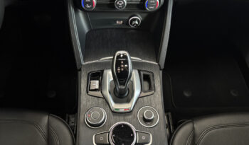 
Alfa Romeo Stelvio 2.2 TD 190CV Q4 full									