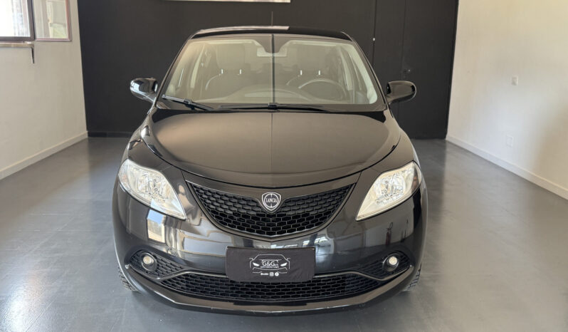 
Lancia Ypsilon 1.0 Gold full									