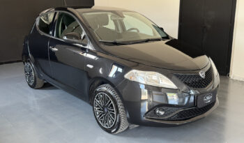 
Lancia Ypsilon 1.0 Gold full									