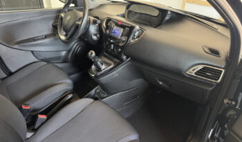 
Lancia Ypsilon 1.0 Gold full									