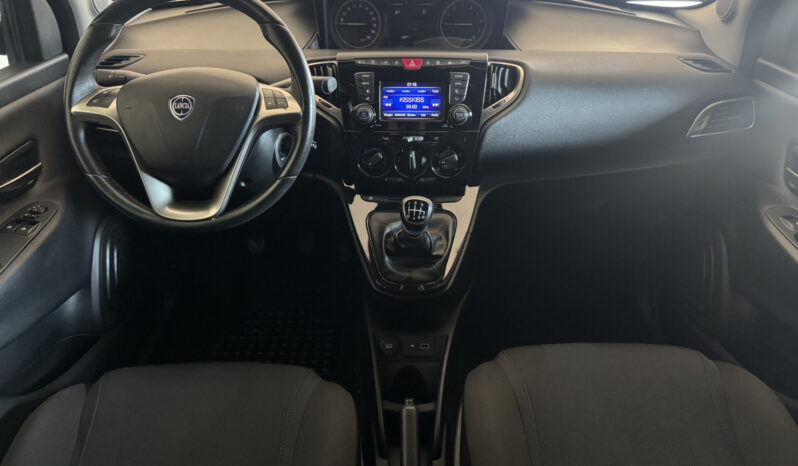 
Lancia Ypsilon 1.0 Gold full									