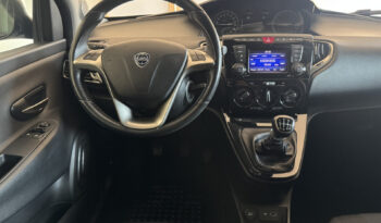 
Lancia Ypsilon 1.0 Gold full									