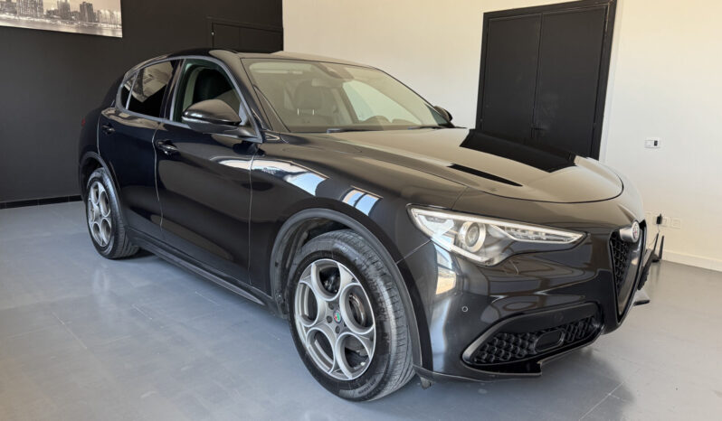 
Alfa Romeo Stelvio 2.2 TD Q4 Sprint full									