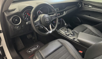 
Alfa Romeo Stelvio 2.2 TD 180CV Q4 full									