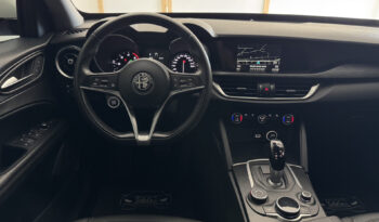 
Alfa Romeo Stelvio 2.2 TD 180CV Q4 full									