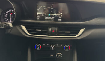 
Alfa Romeo Stelvio 2.2 TD 180CV Q4 full									