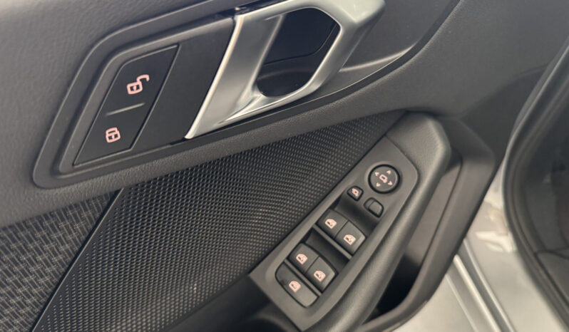 
Bme Serie 1 F40 116d full									