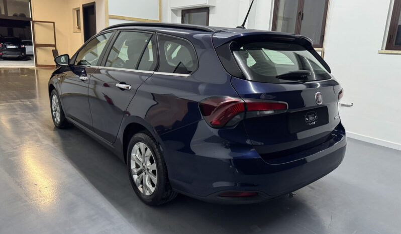 
Fiat Tipo 1.6 MJet 120 CV SW full									
