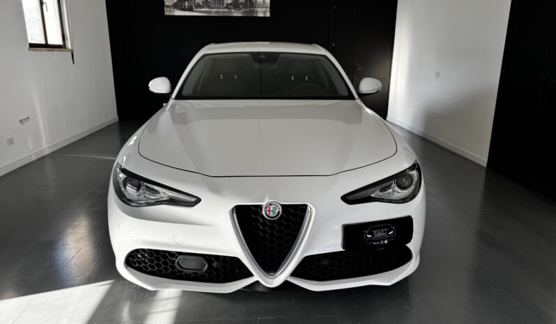 
Alfa Romeo Giulia 2.2 TD 180CV Sport full									