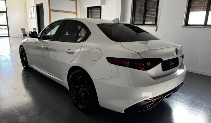 
Alfa Romeo Giulia 2.2 TD 180CV Sport full									